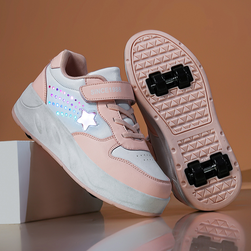 Nuevos zapatos pequeños para caminar con cuatro ruedas_voghion.com