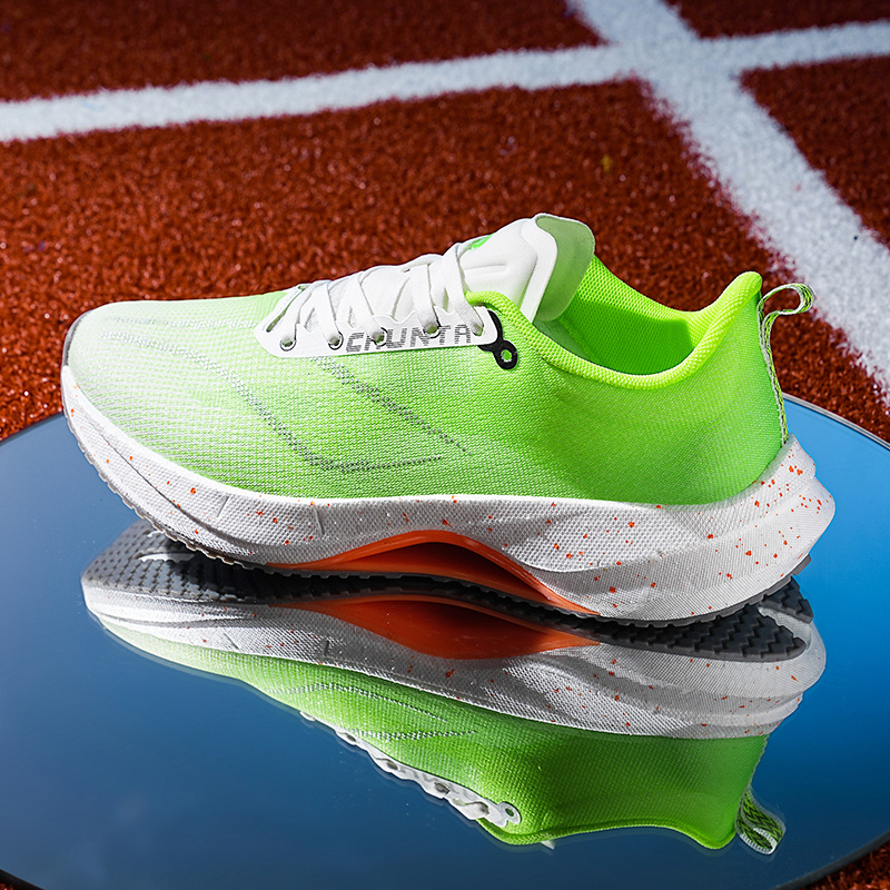 Autumn and winter popcorn sports running shoes with inner lining for the eighth day footwear industry_voghion.com