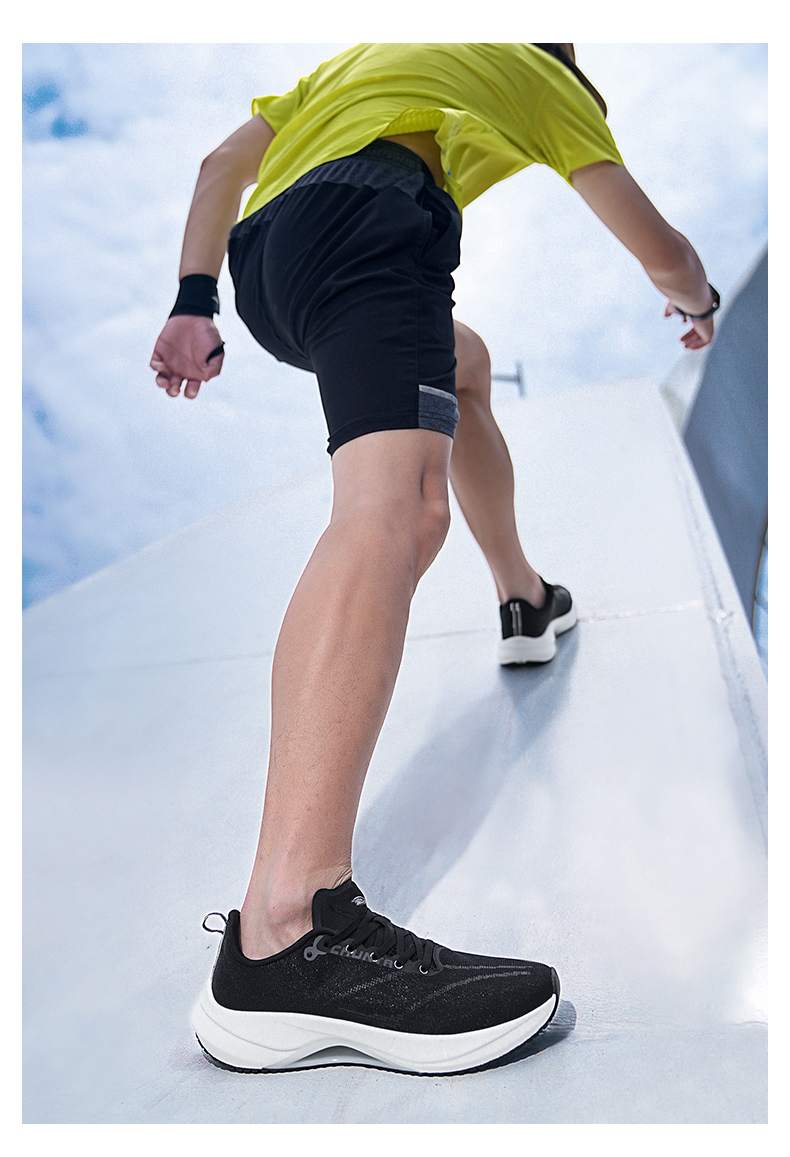 Autumn and winter popcorn sports running shoes with inner lining for the eighth day footwear industry_voghion.com