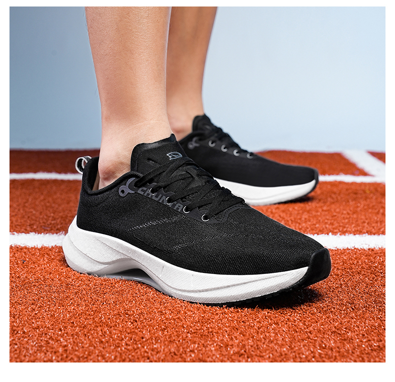 Autumn and winter popcorn sports running shoes with inner lining for the eighth day footwear industry_voghion.com