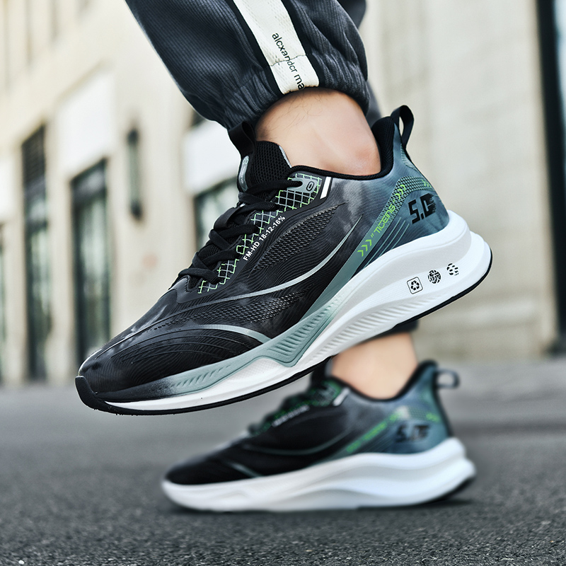 Première apparition de chaussures de course décontractées en cuir microfibre pour hommes, surdimensionnées_voghion.com