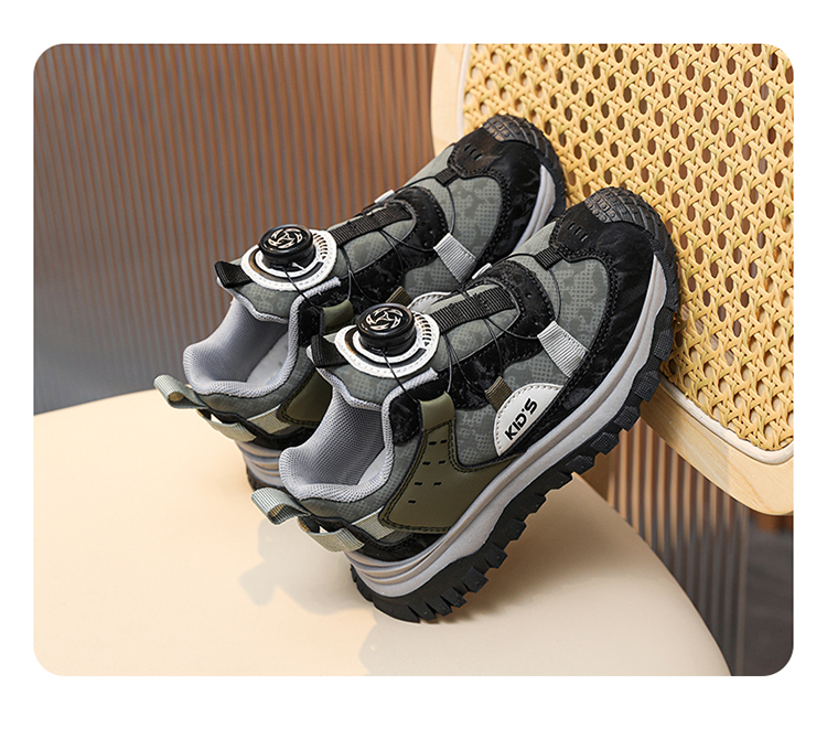 2024 Four Seasons Soft Sole Running New Spinning Button Children's Shoes_voghion.com