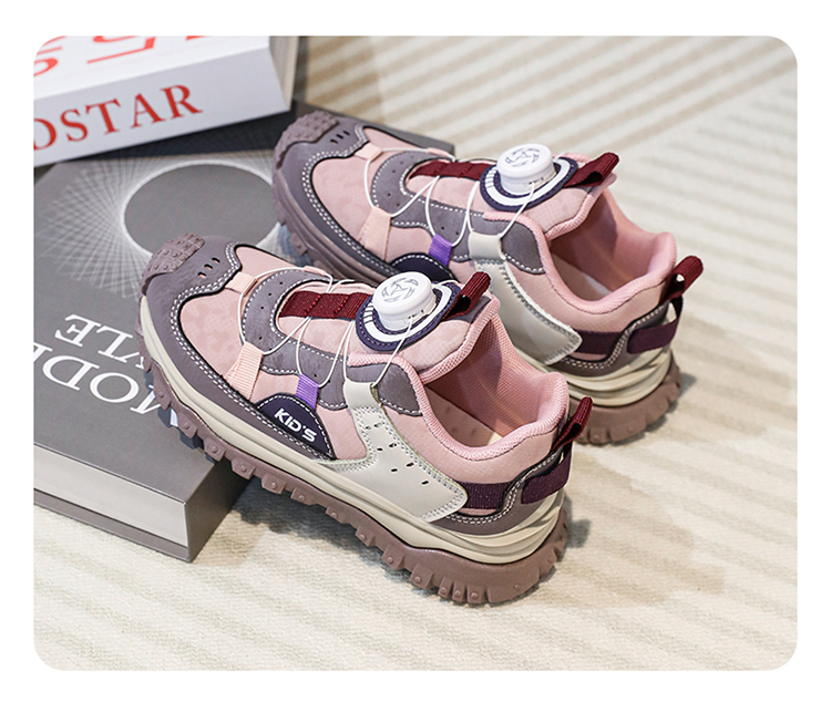 2024 Four Seasons Soft Sole Running New Spinning Button Children's Shoes_voghion.com