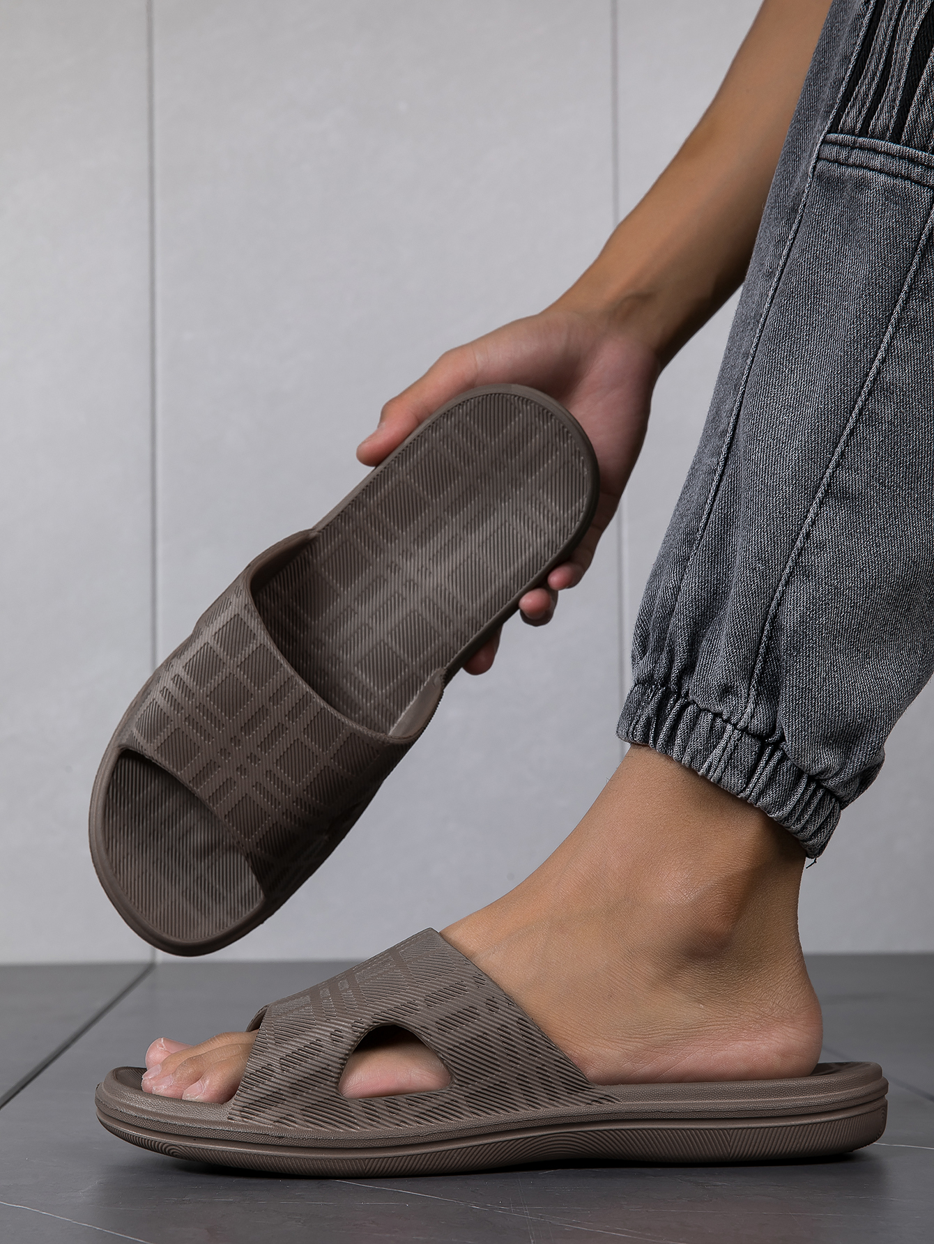 Chaussons d'intérieur légers en EVA Xiyin pour hommes 41-44 Lot 7_voghion.com