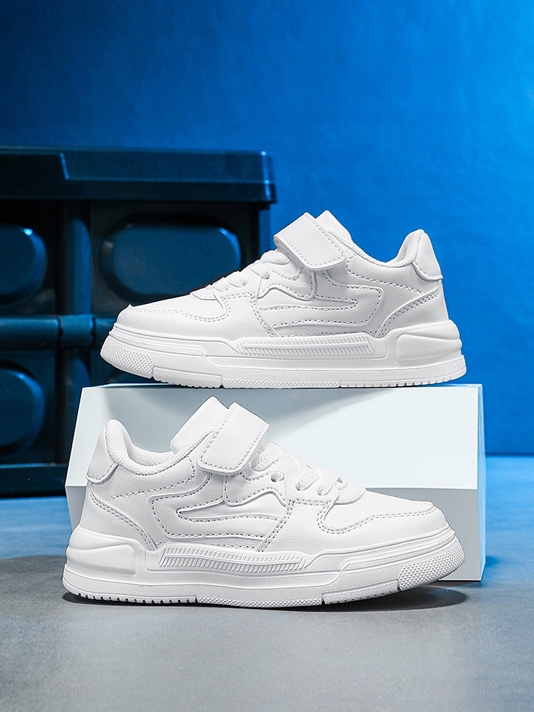 Nahast laste spordijalatsid_voghion.com